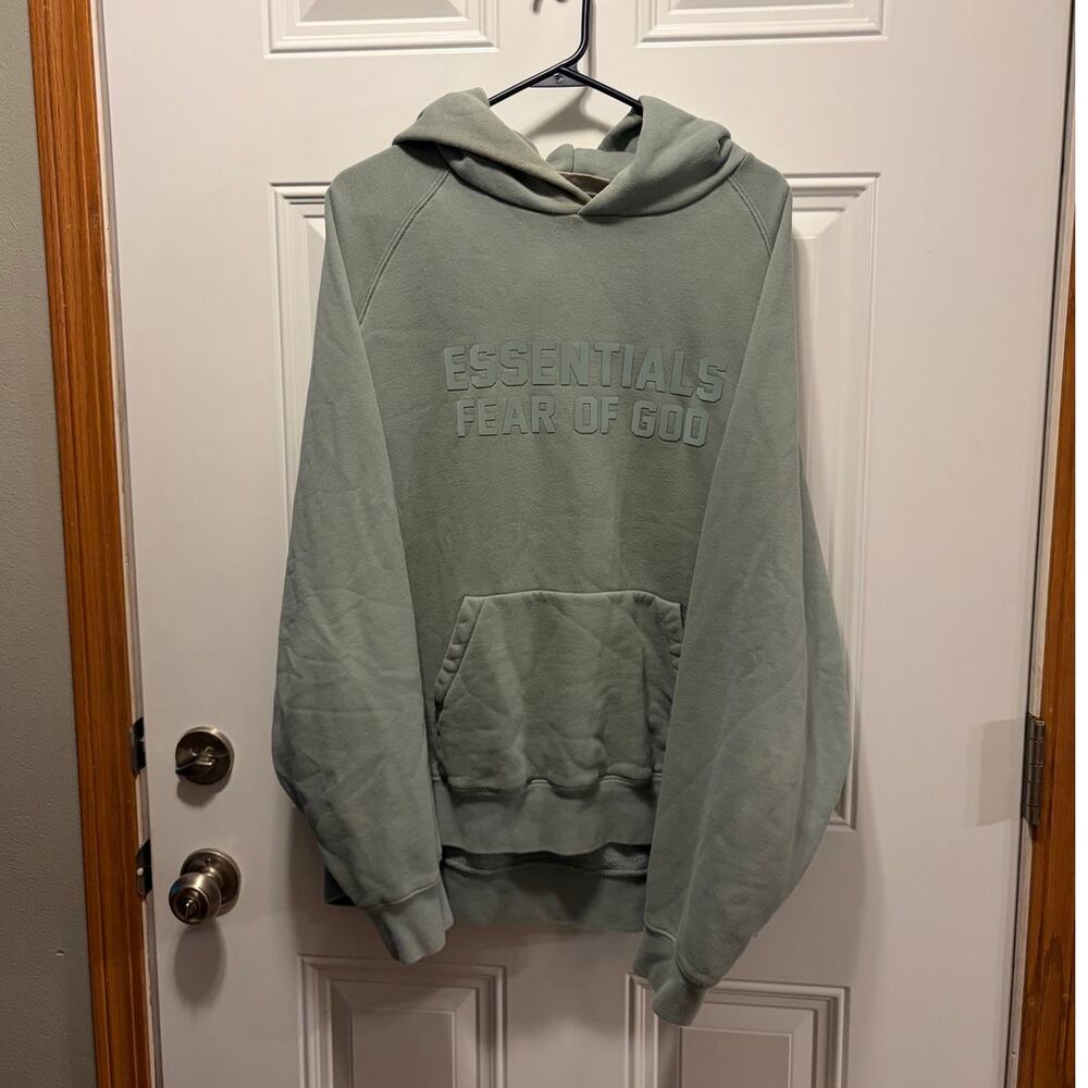 Fear of God Essentials Pullover Hoodie Size L